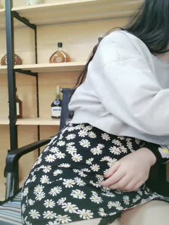 HUNTB-439 HUNTB-439 ボクに面倒な用事を押し付ける女子のご褒美パンチラ！周りに人がいてもこっそりパンチラするので向こうも楽しんでる？でもパンチラだけでは物足りず…
